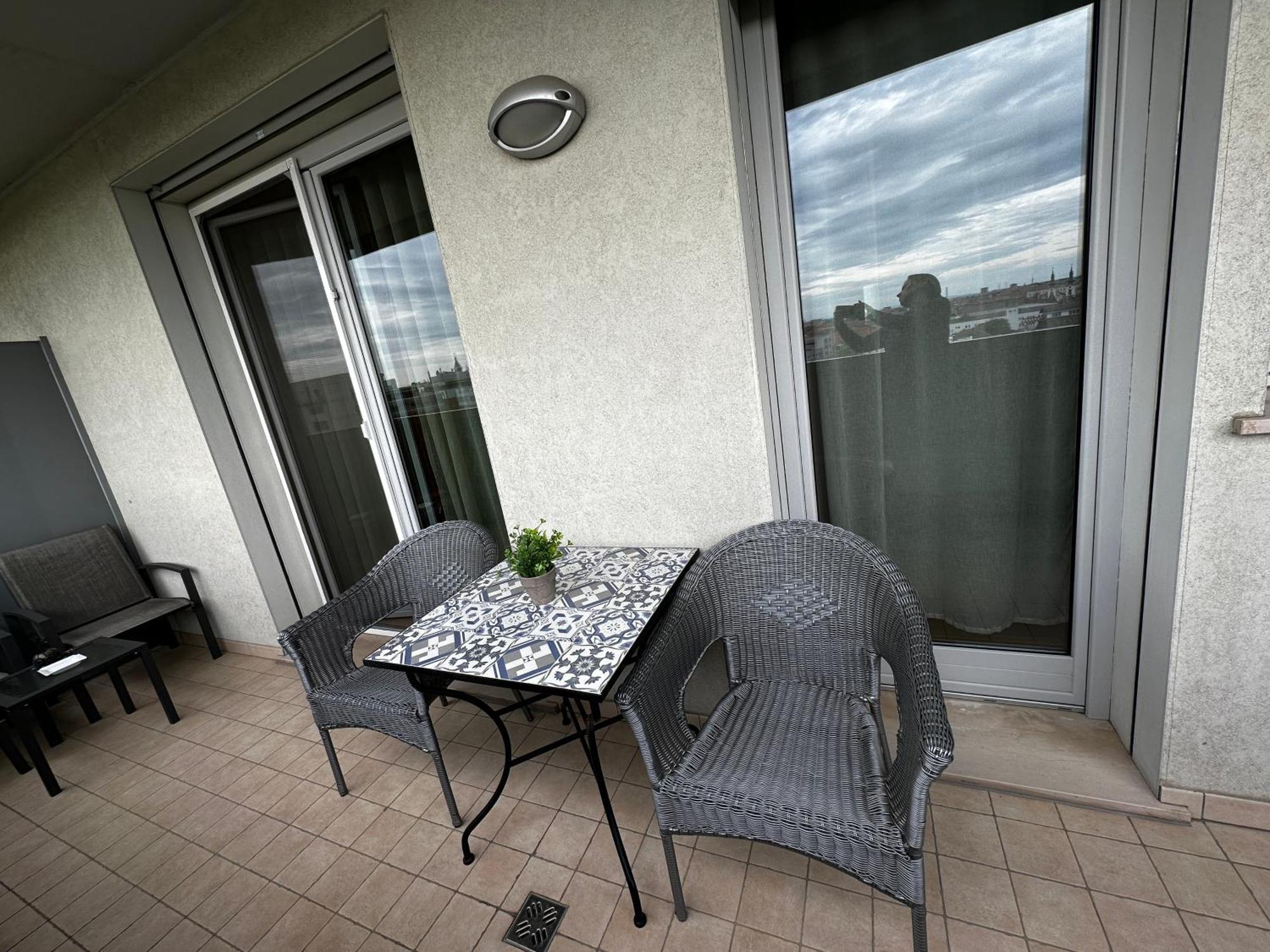 Central Apartment